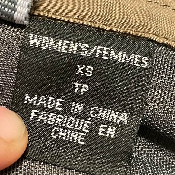 Mountain Hardwear Womens XS Brown Rain Jacket Wind Rain Coat Zip Front Hood - Picture 12 of 13